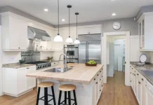 When Do Remodeling Contractors in Huntsville AL Recommend Starting a Renovation remodeling in Huntsville